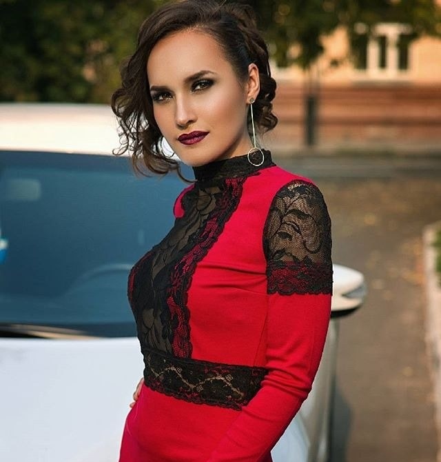 Душечка привлекательная девушка из Нурлат цена от 3500 руб