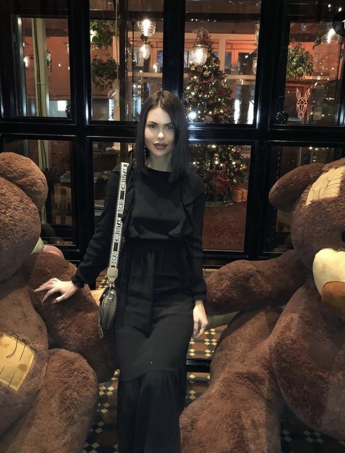 🎥 Марина привлекальеная девушка из Нурлат цена от 3500 руб