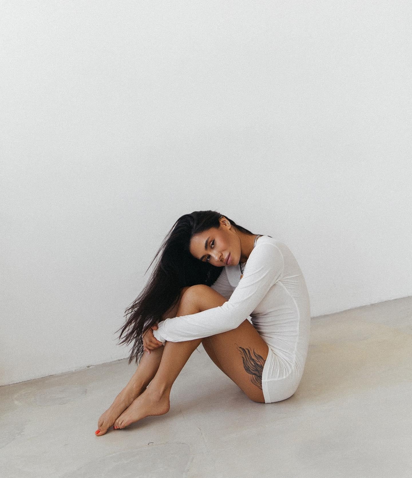 Ева привлекальеная девушка из Нурлат цена от 4000 руб