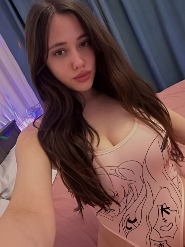 Летиция привлекательная девушка из Нурлат цена от 2500 руб