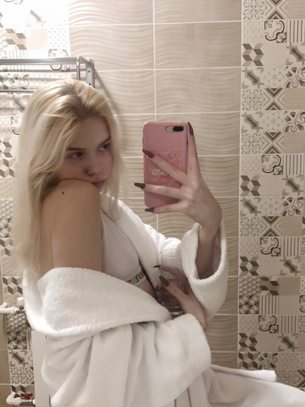 Светлана привлекательная девушка из Нурлат цена от 2500 руб