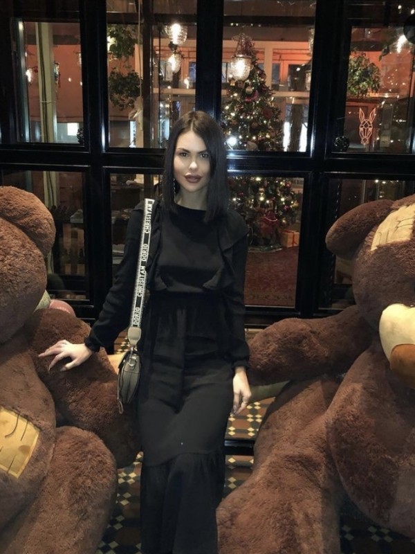 🎥 Марина привлекательная девушка из Нурлат цена от 3500 руб