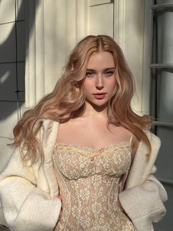 Рита привлекательная девушка из Нурлат цена от 7000 руб